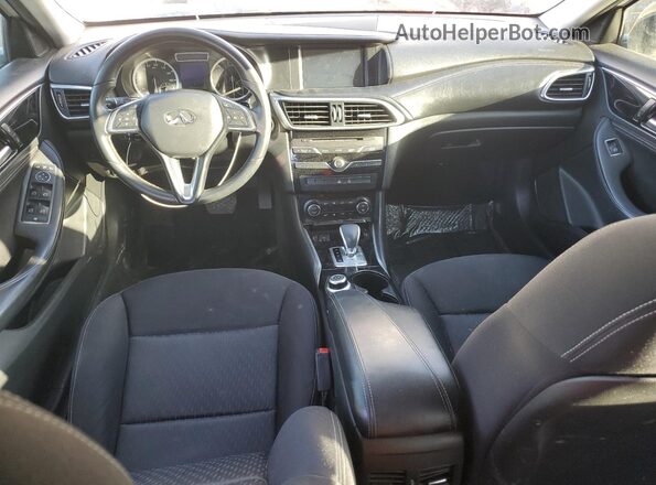SJKCH5CP5KA007886 2019 INFINITI QX30 Белый Вид панели приборов