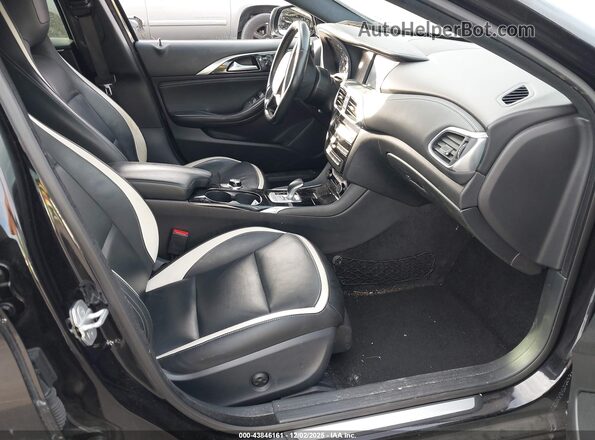 SJKCH5CPXHA018309 2017 INFINITI QX30 Черный Вид салона спереди