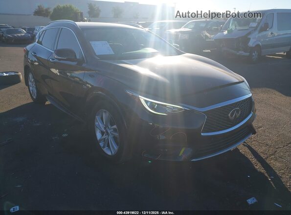SJKCH5CPXKA010346 2019 INFINITI QX30 Black Սալոնի 360 աստիճան տեսք