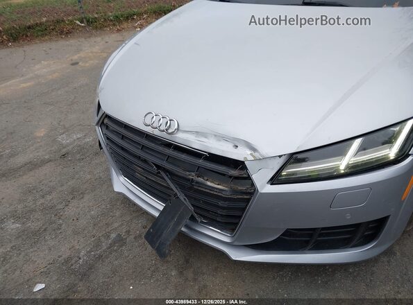 TRUC5AFV7G1018836 2016 AUDI TT Silver Widok z przodu