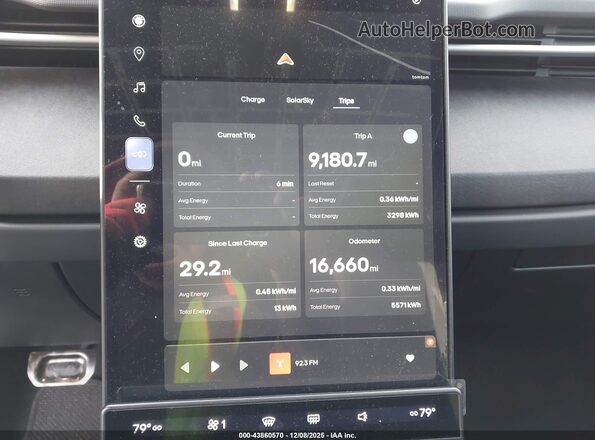 VCF1ZBU24PG004197 2023 FISKER OCEAN White Հետևի նստատեղերի տեսք