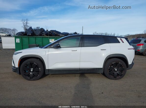 VCF1ZBU24PG004197 2023 FISKER OCEAN White Սալոնի 360 աստիճան տեսք