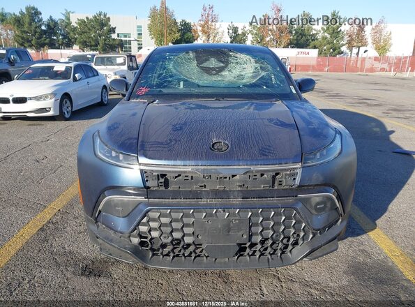VCF1ZBU26PG002533 2023 FISKER OCEAN Зеленый Вид задней части салона