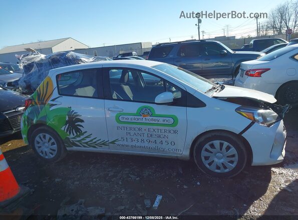 VNKKTUD30HA077895 2017 TOYOTA YARIS White Սալոնի հետևի տեսք