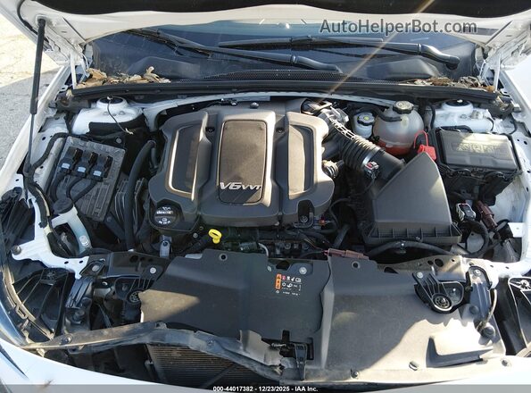 W04GS6SS9L1003658 2020 BUICK REGAL White Rear view