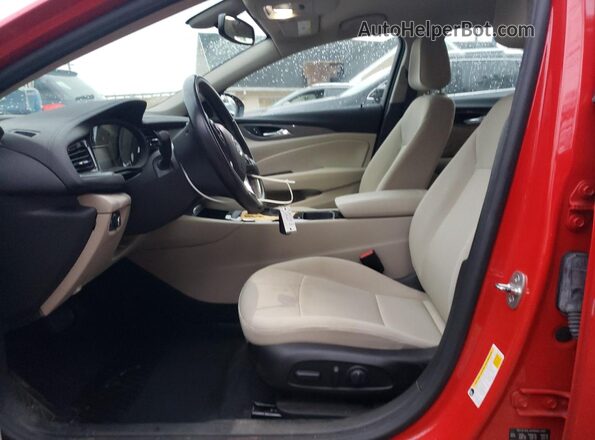 W04GU8SX2K1008359 2019 BUICK REGAL Red Widok wnętrza z przodu