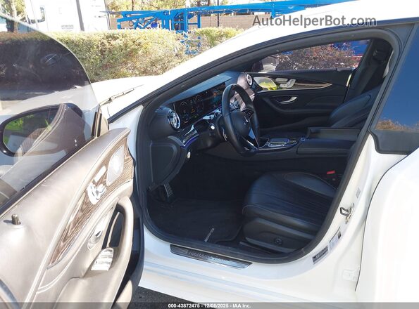 W1K2J5KB5PA112255 2023 MERCEDES-BENZ CLS-CLASS White Widok wnętrza z przodu