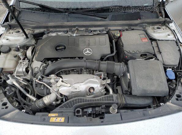 W1K3F4HB4NJ370710 2022 MERCEDES-BENZ A Silver უკანა სალონის ხედი