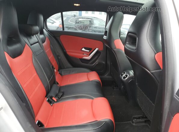 W1K3F4HB4NJ370710 2022 MERCEDES-BENZ A Silver უკანა სავარძლების ხედი