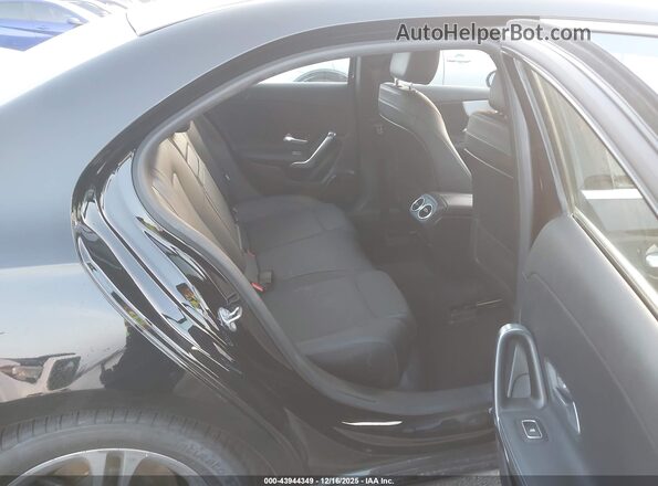 W1K3G4EB1LJ223498 2020 MERCEDES-BENZ A 220 Черный Вид наклейки с VIN-кодом