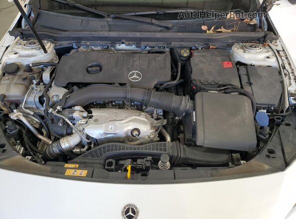W1K3G4EB3MJ304360 2021 MERCEDES-BENZ A White Вид задньої частини салону