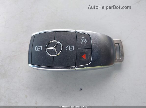 W1K3G4EB7NJ352736 2022 MERCEDES-BENZ A 220 Черный Вид панели приборов