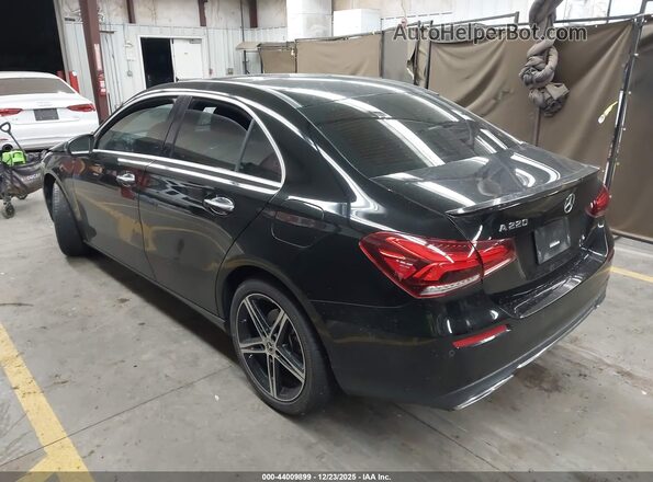 W1K3G4EB7NJ352736 2022 MERCEDES-BENZ A 220 Черный Задняя левая четверть