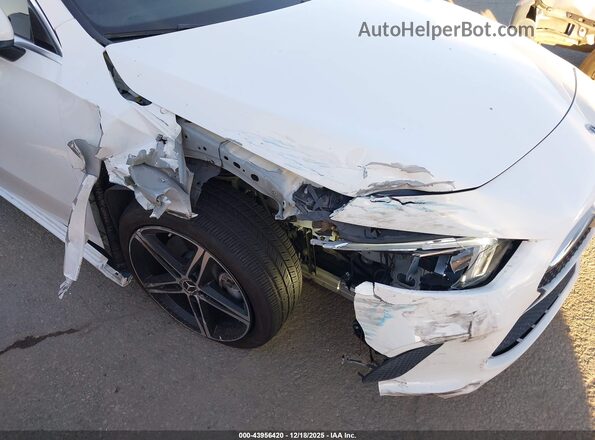 W1K3G4EB9NJ341964 2022 MERCEDES-BENZ A 220 Белый Вид спереди