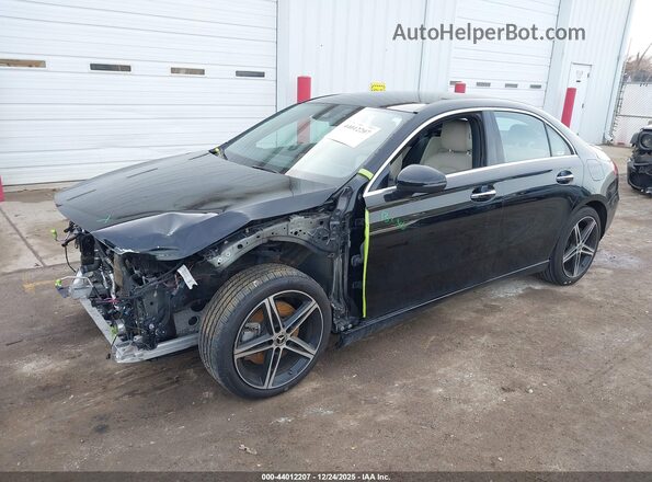 W1K3G4FB0NJ373345 2022 MERCEDES-BENZ A 220 Black Передня ліва чверть