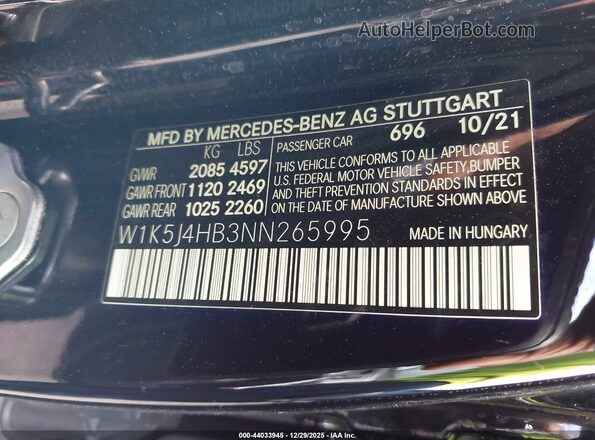 W1K5J4HB3NN265995 2022 MERCEDES-BENZ CLA-CLASS Black Vista del compartimento del motor