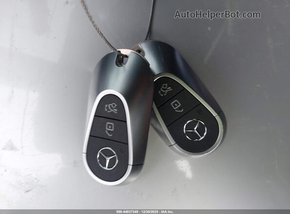 W1KAF4GB5PR153552 2023 MERCEDES-BENZ C-CLASS Белый Вид панели приборов