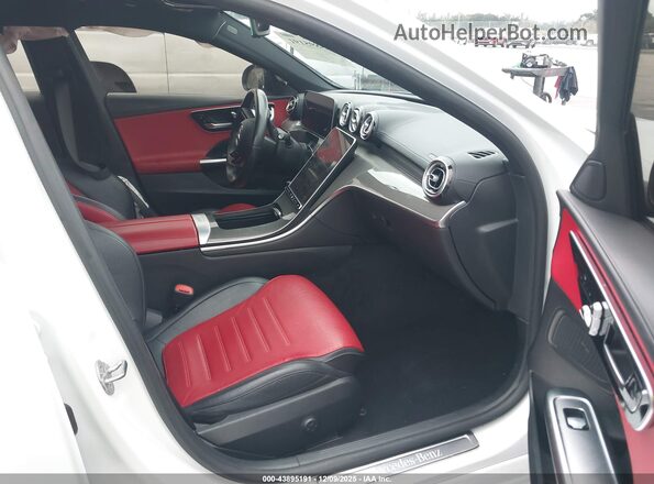 W1KAF4GB8PR110033 2023 MERCEDES-BENZ C-CLASS White Widok wnętrza z przodu