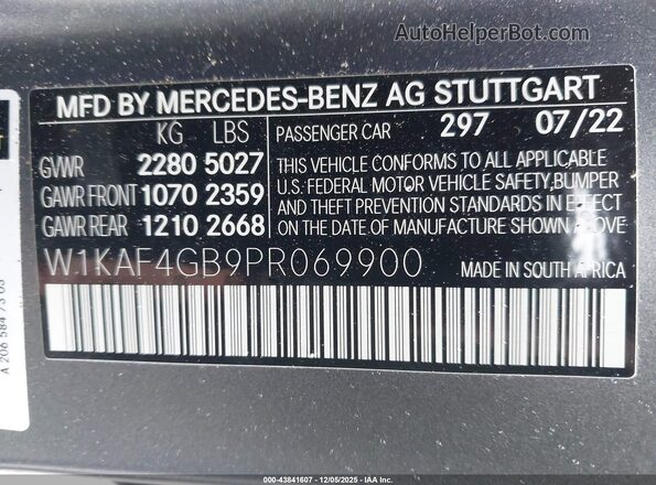 W1KAF4GB9PR069900 2023 MERCEDES-BENZ C-CLASS Gray Vista del compartimento del motor