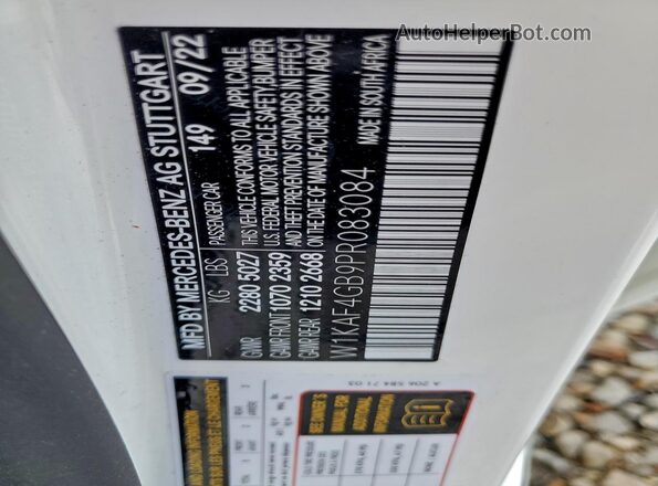 W1KAF4GB9PR083084 2023 MERCEDES-BENZ C White Vista del compartimento del motor