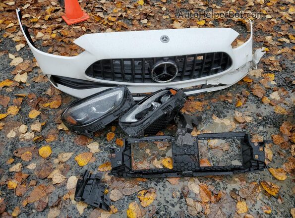 W1KAF8HB5PR122906 2023 MERCEDES-BENZ C White Շարժիչի բաժամունքի տեսք