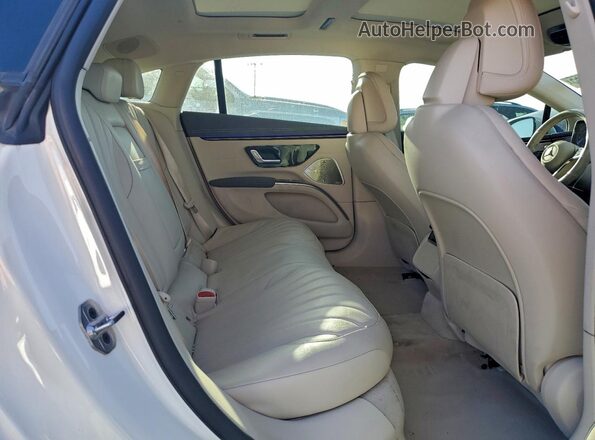 W1KCG2DB0PA033090 2023 MERCEDES-BENZ EQS White Vista interior trasera