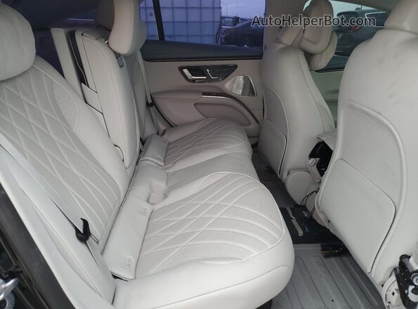 W1KCG4EB4NA009897 2022 MERCEDES-BENZ EQS Two Tone უკანა სავარძლების ხედი