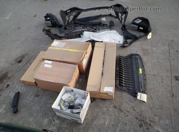W1KEG2CB0PF032258 2023 MERCEDES-BENZ EQE Green Vista del compartimento del motor