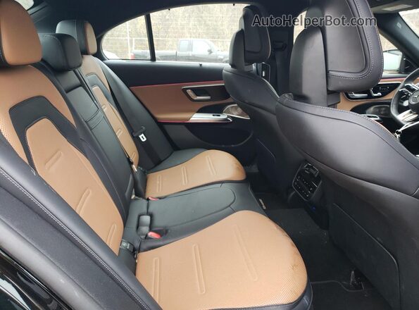 W1KLF6DB2SA135347 2025 MERCEDES-BENZ E Black უკანა სავარძლების ხედი