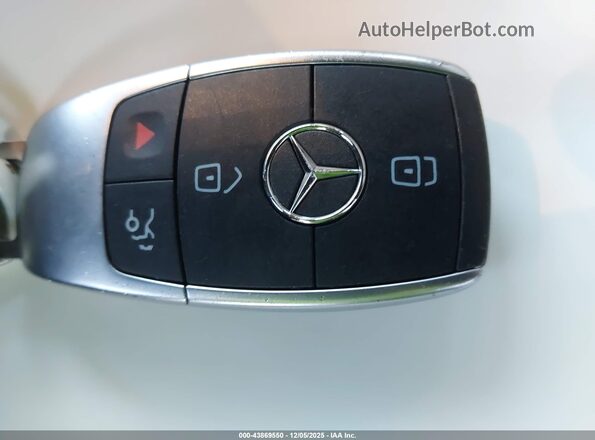 W1KWF8DB3MR651052 2021 MERCEDES-BENZ C-CLASS White Вид панелі приладів