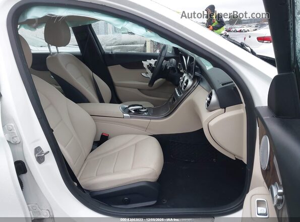 W1KWF8EB7MR647696 2021 MERCEDES-BENZ C-CLASS White Вид салону спереду