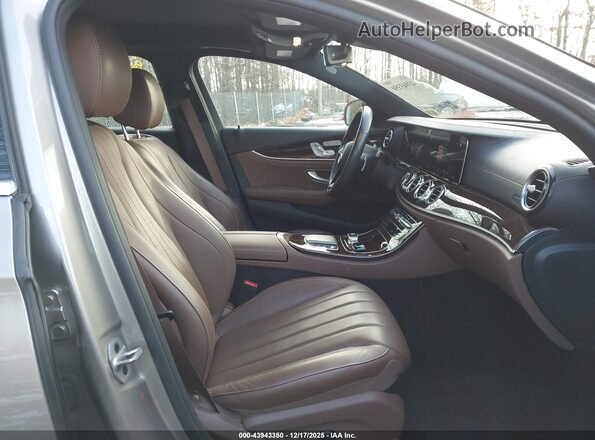 W1KZF5KB2MB001362 2021 MERCEDES-BENZ E-CLASS Tan Widok wnętrza z przodu