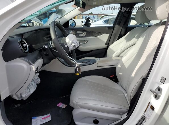 W1KZF8DB1PB173577 2023 MERCEDES-BENZ E White Вид салону спереду