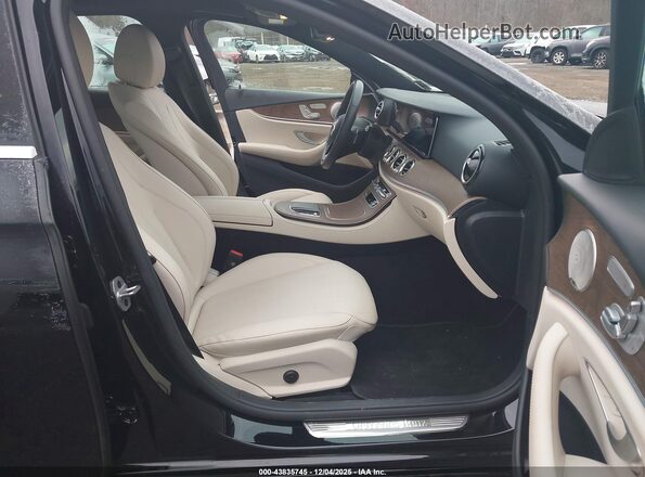 W1KZF8EB1PB175540 2023 MERCEDES-BENZ E-CLASS Черный Вид салона спереди