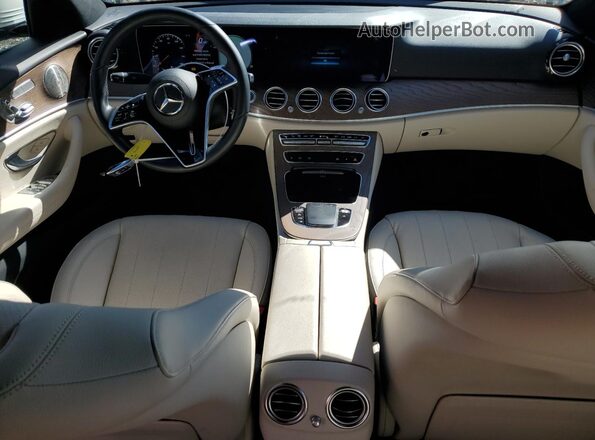 W1KZF8EB3PB114822 2023 MERCEDES-BENZ E White Widok deski rozdzielczej