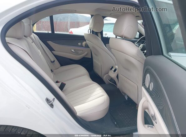 W1KZF8EB5NB034306 2022 MERCEDES-BENZ E-CLASS White VIN კოდის სტიკერის ხედი