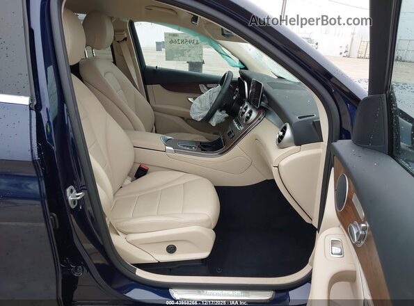 W1N0G8DB9MF954358 2021 MERCEDES-BENZ GLC 300 Черный Вид салона спереди
