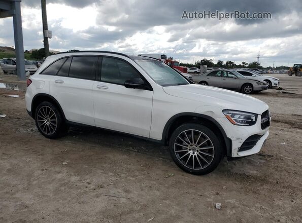 W1N0G8DBXMF957320 2021 MERCEDES-BENZ GLC-CLASS Белый Передняя правая четверть