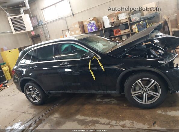 W1N0G8EB0NG059660 2022 MERCEDES-BENZ GLC 300 Black Rear interior view