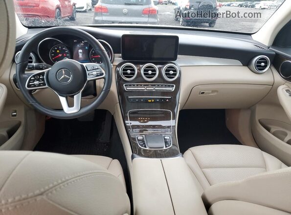 W1N0G8EB1LF820179 2020 MERCEDES-BENZ GLC-CLASS Серебряный Вид панели приборов
