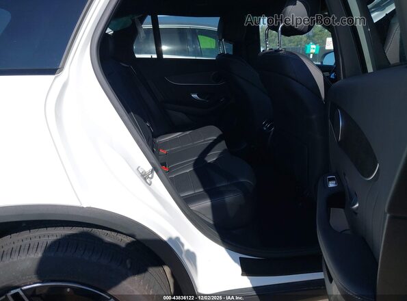 W1N0G8EB5NG118153 2022 MERCEDES-BENZ GLC 300 White Widok naklejki z numerem VIN