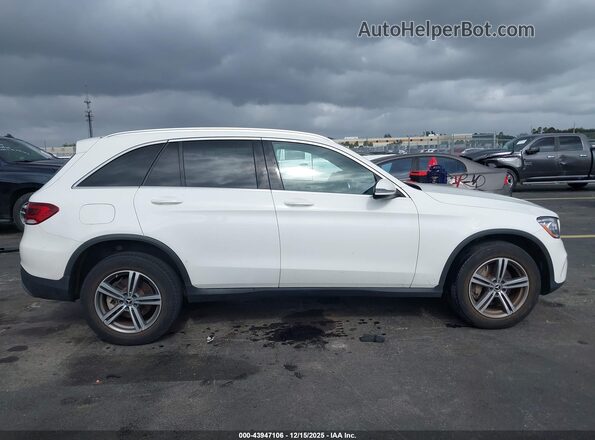 W1N0G8EBXLF782399 2020 MERCEDES-BENZ GLC 300 White Widok wnętrza 360 stopni