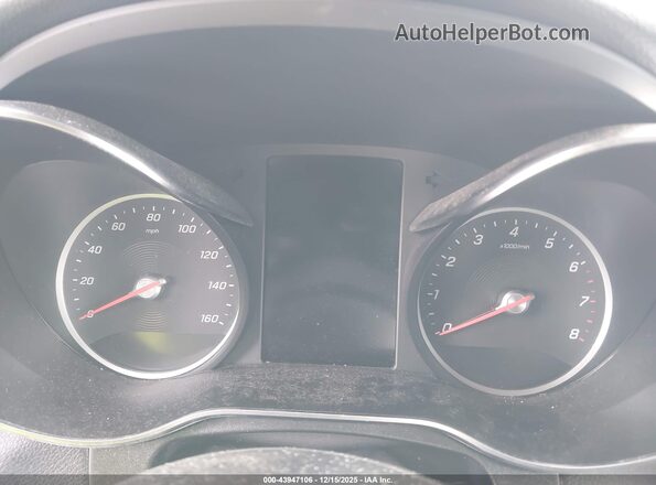 W1N0G8EBXLF782399 2020 MERCEDES-BENZ GLC 300 White Widok tylnych siedzeń