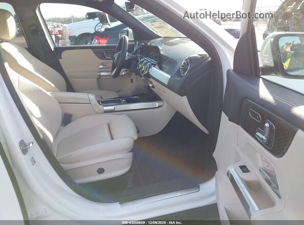 W1N4M4GB2SW401787 2025 MERCEDES-BENZ GLB-CLASS White Vista interior delantera