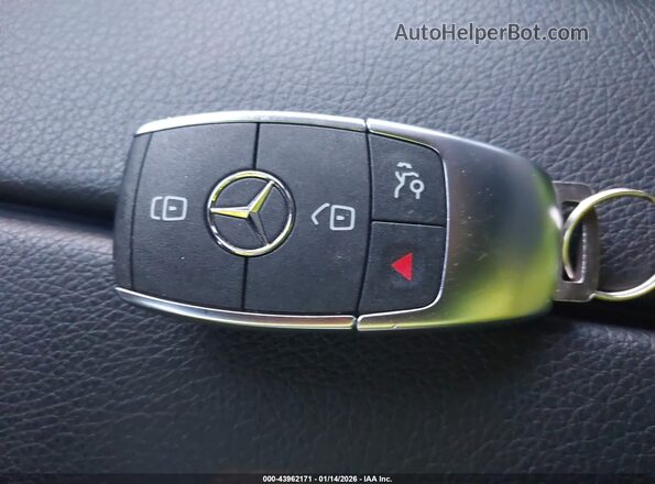 W1N4M4GB7SW414972 2025 MERCEDES-BENZ GLB-CLASS Black Widok deski rozdzielczej