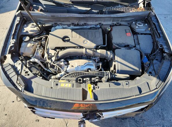 W1N4M4HB4NW201092 2022 MERCEDES-BENZ GLB-CLASS Black ძრავის განყოფილების ხედი