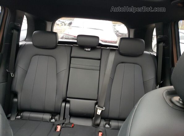 W1N4M4HB9RW352998 2024 MERCEDES-BENZ GLB-CLASS Brown Widok tylnych siedzeń