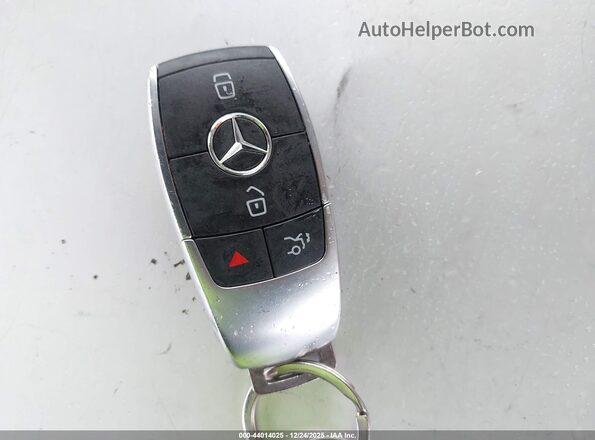 W1N4N4HB0MJ188950 2021 MERCEDES-BENZ GLA 250 Silver Առջևի վահանակի տեսք