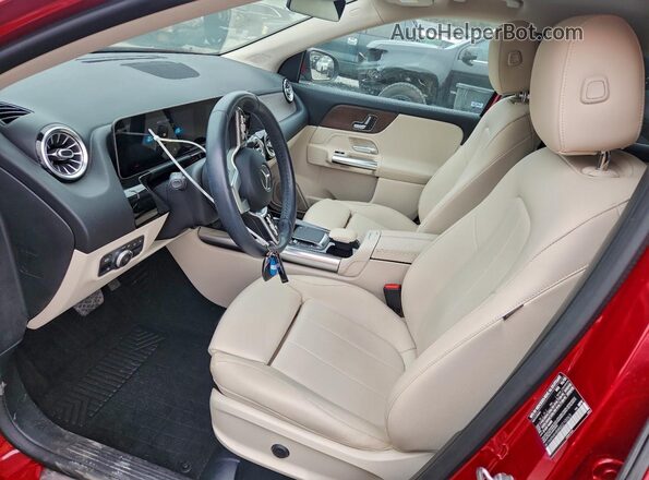 W1N4N4HB8MJ210063 2021 MERCEDES-BENZ GLA Red Widok wnętrza z przodu
