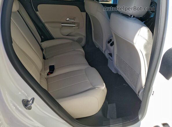 W1N4N4HB8PJ458902 2023 MERCEDES-BENZ GLA White 